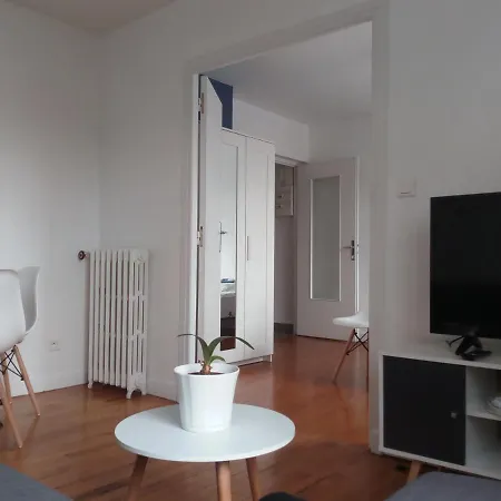 F2 Avec Vue, Proche Centre Apartment *